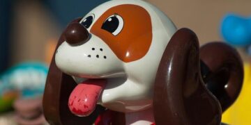 What Every Dog Owner Should Know: A Veterinary Expert’s Guide to Over-the-Counter Flea Treatments